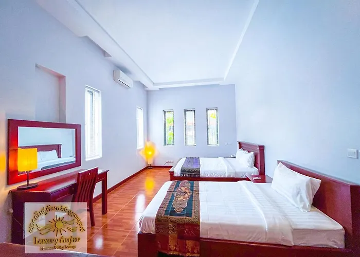 Luxury Angkor & Sky Lounge Hotel 4*
