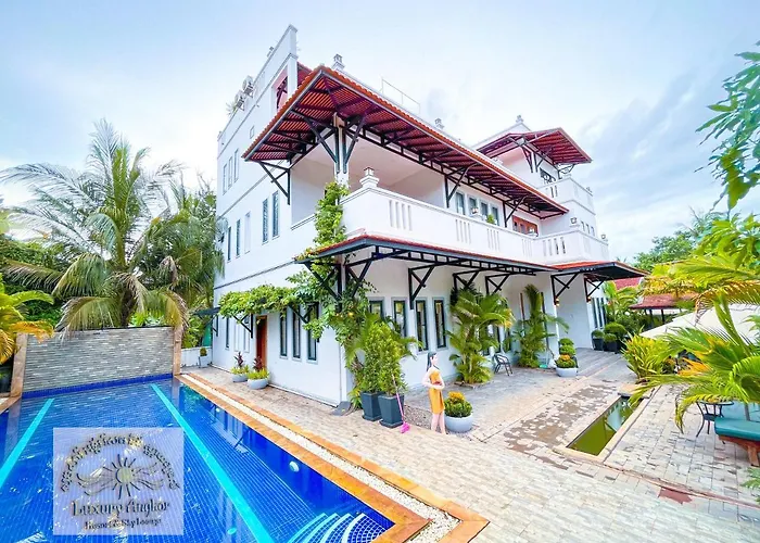 Hotel Luxury Angkor & Sky Lounge