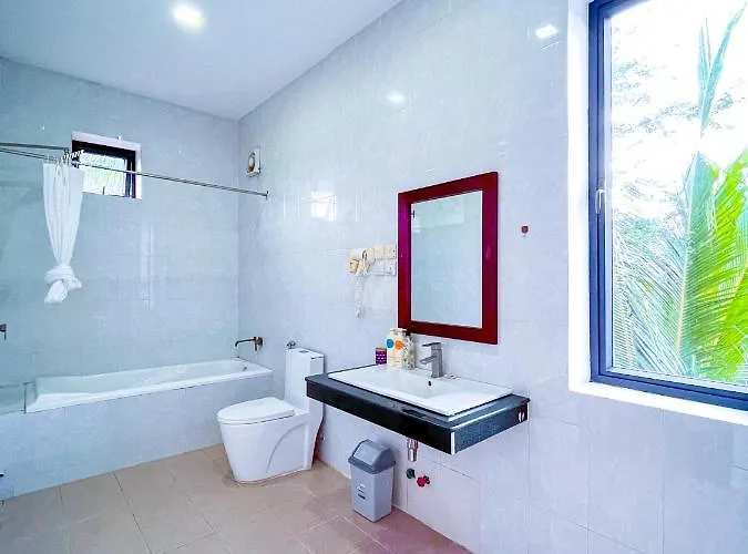 Luxury Angkor & Sky Lounge 4*