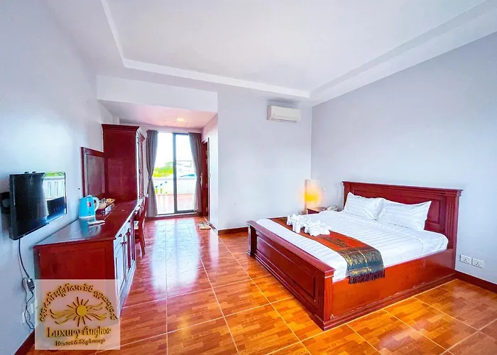 Hotel Luxury Angkor & Sky Lounge